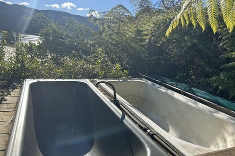 Photo of property in 1742 Queen Charlotte Drive, Linkwater, Picton, 7281