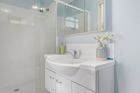 Photo of property in 230a Ngatai Road, Otumoetai, Tauranga, 3110