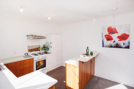 Photo of property in 21 Edgeware Road, Palmerston North, 4410