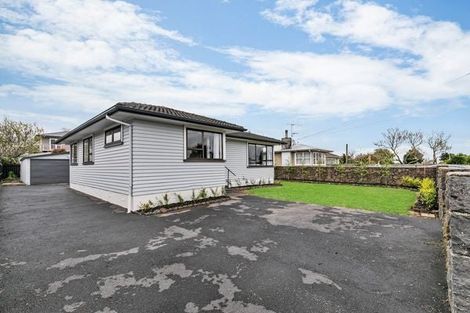 Photo of property in 20 Matapouri Road, Mangere Bridge, Auckland, 2022