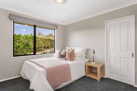 Photo of property in 290 Queen Elizabeth Ii Drive, Mairehau, Christchurch, 8052