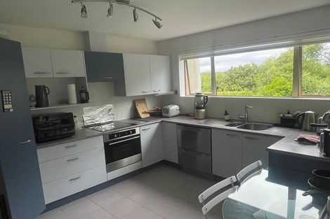 Photo of property in 17 Meteor Place, Schnapper Rock, Auckland, 0632