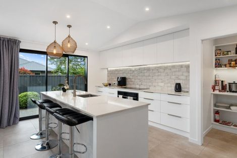 Photo of property in 18 Caledonia Drive, Mosgiel, 9024