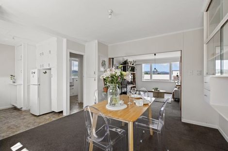 Photo of property in 44 Savoy Road, Glen Eden, Auckland, 0602