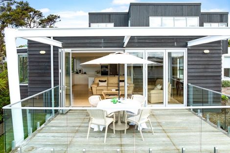 Photo of property in 6 Wendy Hood Way, Snells Beach, 0920