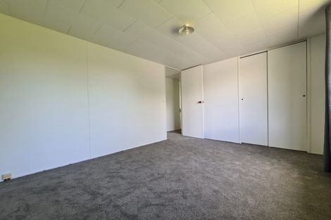Photo of property in 9 Kirrie Avenue, Te Atatu South, Auckland, 0610