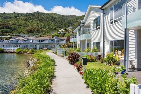 Photo of property in 53 Waikawa Bay, Picton, 7220