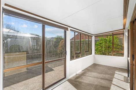 Photo of property in 26 Broadfell Avenue, Avonhead, Christchurch, 8042