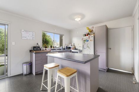 Photo of property in 10 Gordon Road, Mount Maunganui, 3116