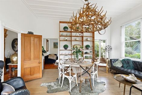 Photo of property in 20 Hebe Place, Birkenhead, Auckland, 0626