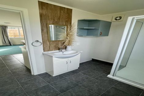 Photo of property in 53 Toru Road, Paraparaumu Beach, Paraparaumu, 5032