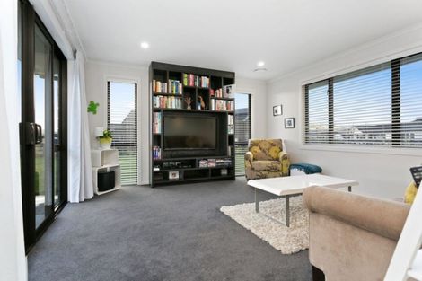 Photo of property in 11 Mike Smith Drive, Cambridge, 3434