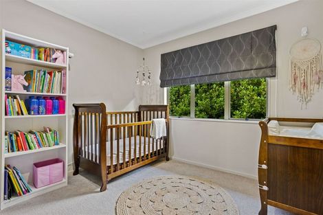 Photo of property in 31 Quincey Place, Massey, Auckland, 0614