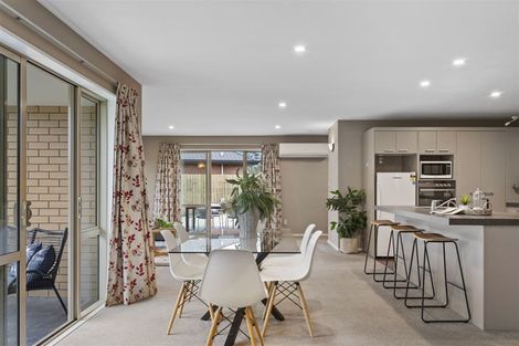 Photo of property in 4 Lowe Place, Rangiora, 7400