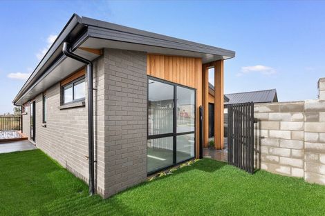 Photo of property in 11 Lumino Terrace, Peacocke, Hamilton, 3206