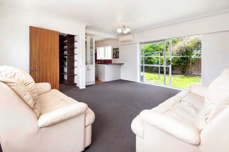 Photo of property in 2/8 Birdwood Avenue, Papatoetoe, Auckland, 2025