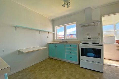 Photo of property in 2/24 Inverness Road, Browns Bay, Auckland, 0630