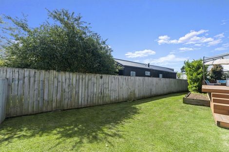 Photo of property in 2/62 Salisbury Road, Birkdale, Auckland, 0626