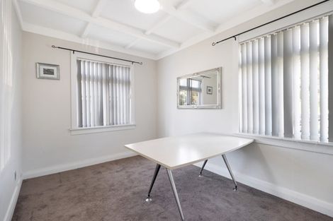 Photo of property in 3208a Great North Road, New Lynn, Auckland, 0600