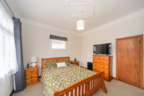 Photo of property in 24 Kauri Street, Roslyn, Palmerston North, 4414