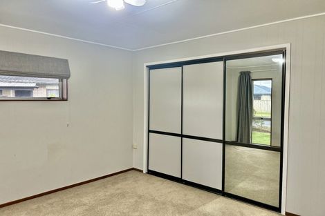 Photo of property in 15 Spriggs Crescent, Greenmeadows, Napier, 4112