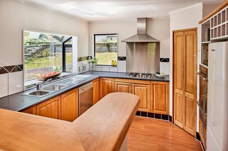 Photo of property in 1/30 Sailmaker Close, Whitby, Porirua, 5024