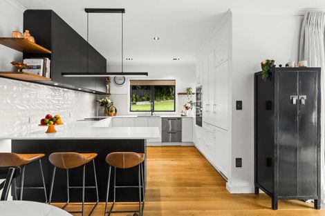 Photo of property in 55 Breadalbane Avenue, Havelock North, 4130