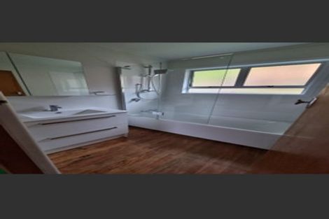 Photo of property in 18 Whakawhiti Street, Marfell, New Plymouth, 4310