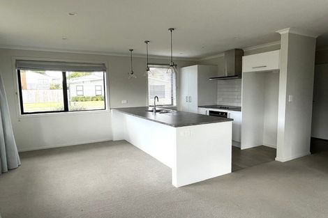 Photo of property in 2 Tarata Grove, Lansdowne, Masterton, 5810