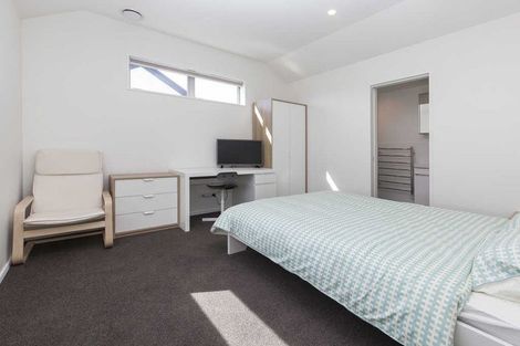 Photo of property in 32 Dickens Street, Addington, Christchurch, 8024