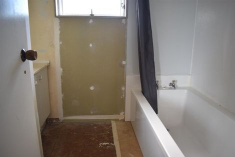Photo of property in 2/77 Luanda Drive, Ranui, Auckland, 0612
