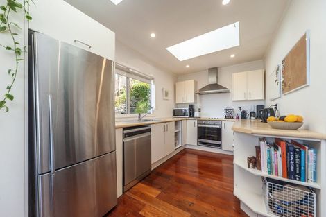 Photo of property in 49 Harbour View Road, Northland, Wellington, 6012