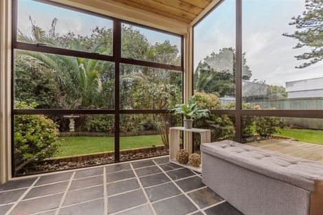 Photo of property in 1 Forest Glen, Orewa, 0931