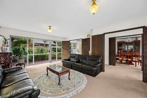 Photo of property in 19 Blundell Place, Chatswood, Auckland, 0626