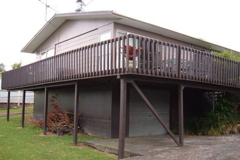 Photo of property in 28 Solar Road, Glen Eden, Auckland, 0602