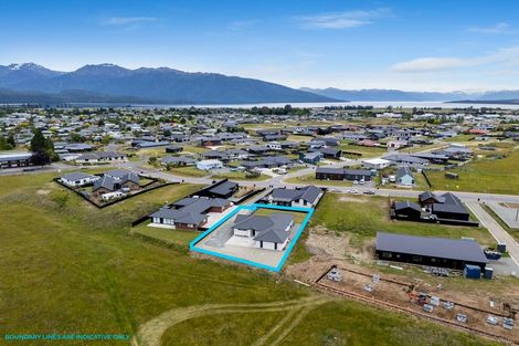 Photo of property in 14 Ralph Moir Drive, Te Anau, 9679