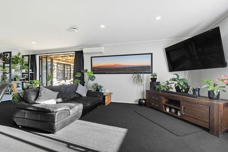 Photo of property in 2/604 Alexandra Street, Parkvale, Hastings, 4122