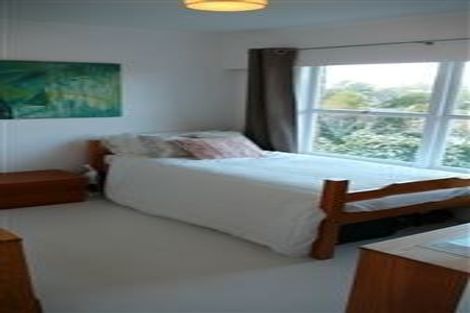 Photo of property in 1/21 Waterloo Road, Milford, Auckland, 0620