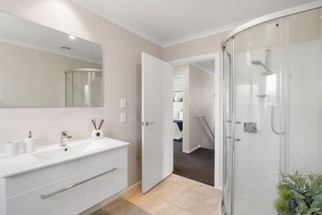 Photo of property in 2 Retallick Place, Flagstaff, Hamilton, 3210