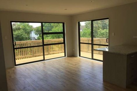 Photo of property in 20 Imperial Place, Henderson, Auckland, 0612