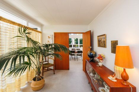 Photo of property in 245 Victoria Avenue, Hokowhitu, Palmerston North, 4410