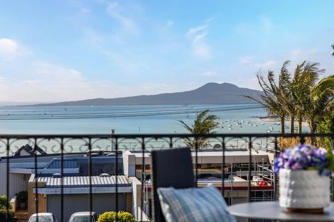 Photo of property in 24 Takutai Avenue, Bucklands Beach, Auckland, 2012