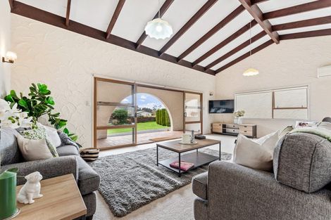 Photo of property in 19 Woodcocks Road, Warkworth, 0910