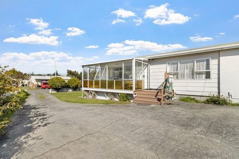 Photo of property in 2/6 Wicklow Place, Bell Block, New Plymouth, 4312