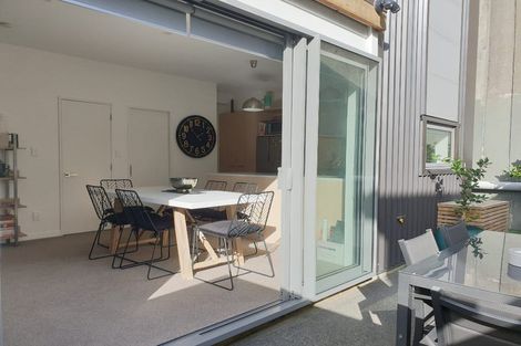 Photo of property in 7u8 Handyside Street, Tawa, Wellington, 5028