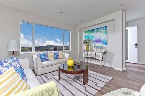 Photo of property in 48 Resolution Drive, Gulf Harbour, Whangaparaoa, 0930