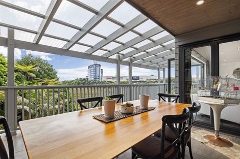 Photo of property in 7 Rangitoto Terrace, Milford, Auckland, 0620