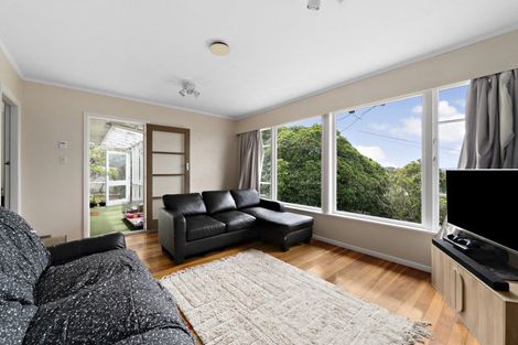 Photo of property in 26 Arapiko Street, Johnsonville, Wellington, 6037