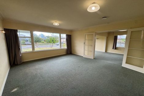 Photo of property in 12 Wincanton Place, Awapuni, Palmerston North, 4412