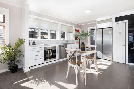 Photo of property in 70 Stephenson Street, Blenheim, 7201